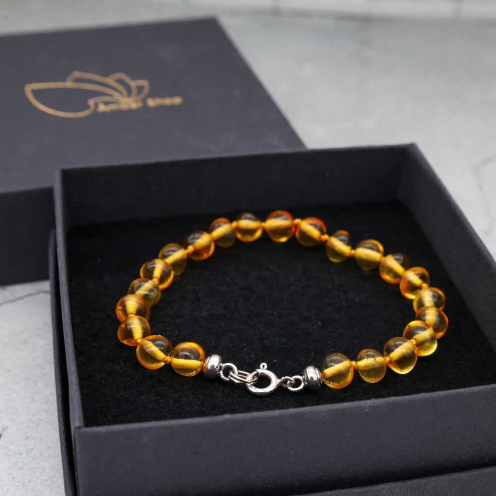 Pulseira de Âmbar Báltico Mel Claro 18 cm com fecho de prata