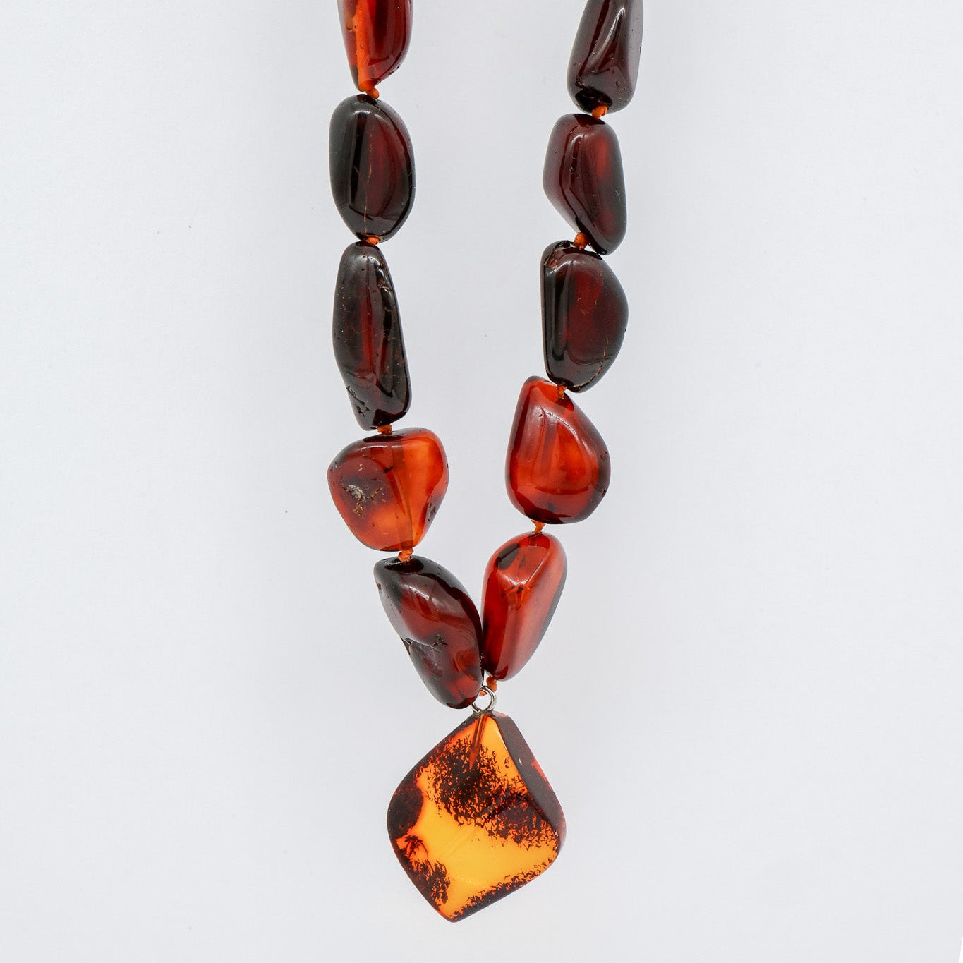 Colar Âmbar Báltico Energia Vital 45 cm com Pingente - Adulto