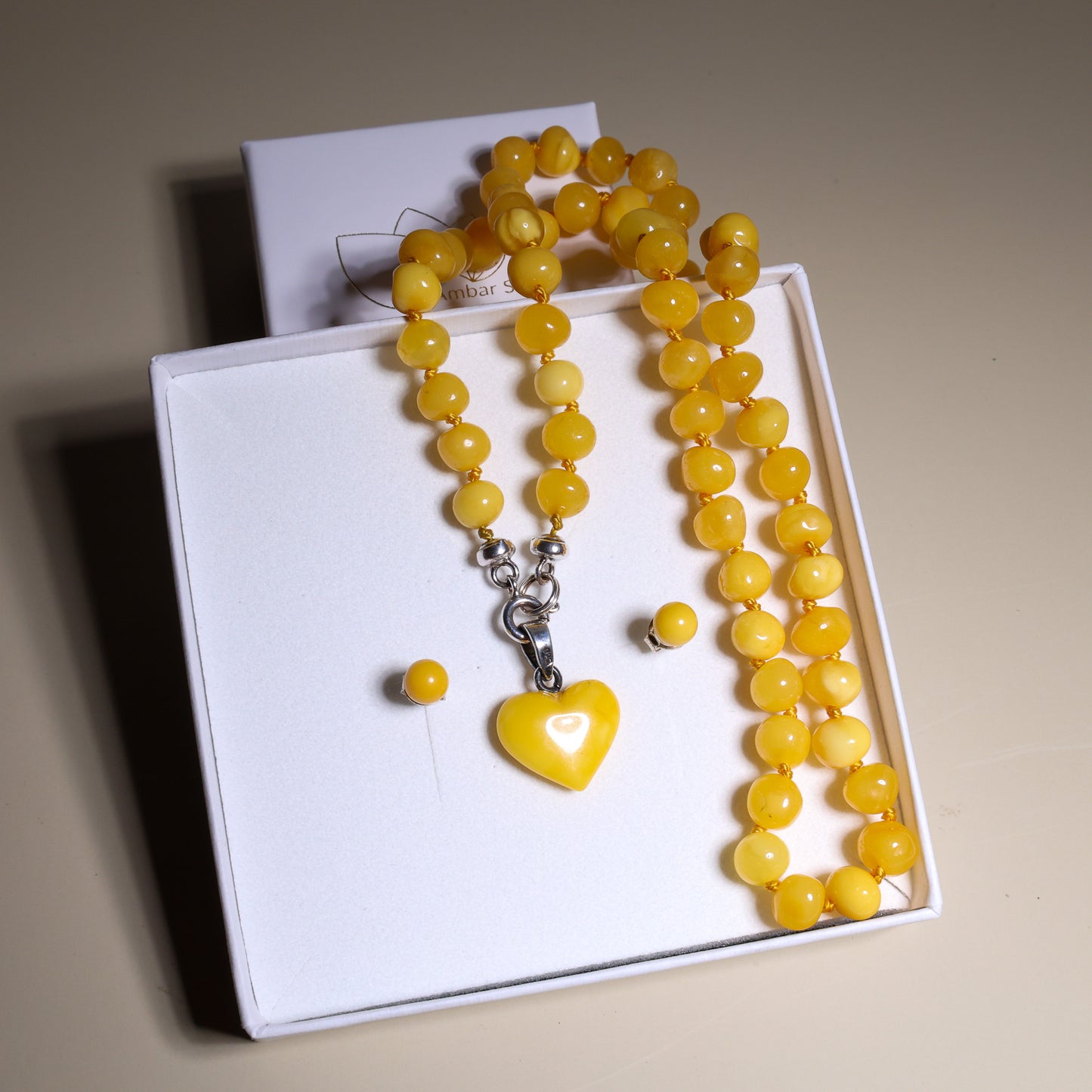Conjunto Coração de Âmbar – Colar e Brincos