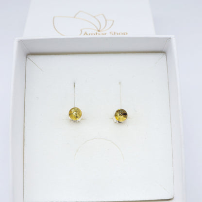 Brincos Green Glow – Âmbar Báltico