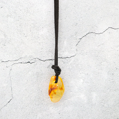 Amuleto Âmbar Báltico Guardião Solar