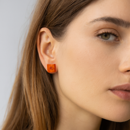 Brinco Âmbar Báltico Quadrado – Prata 925 | Minimalista e elegante